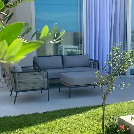 Grren Coast Palace